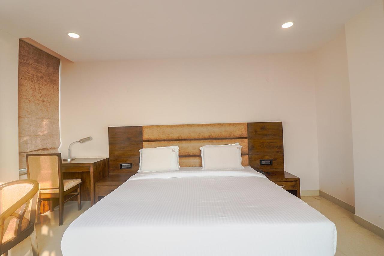 Fabhotel Mid Town Grand Pancskula Kültér fotó