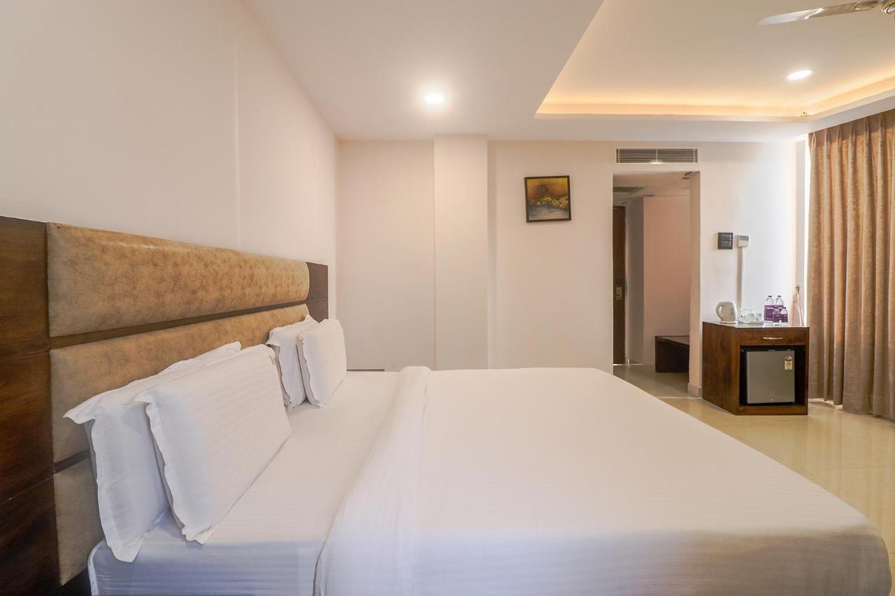 Fabhotel Mid Town Grand Pancskula Kültér fotó