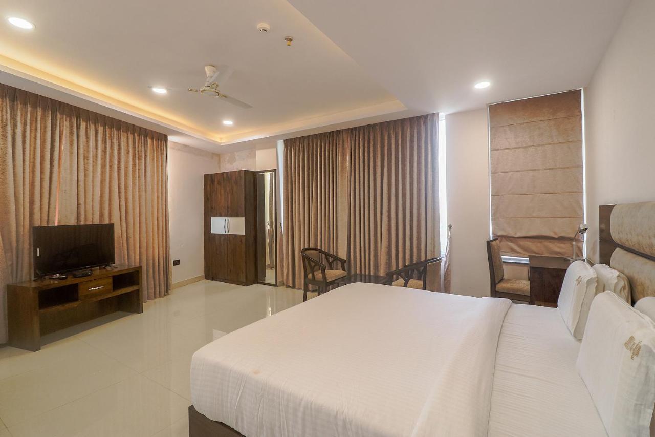 Fabhotel Mid Town Grand Pancskula Kültér fotó